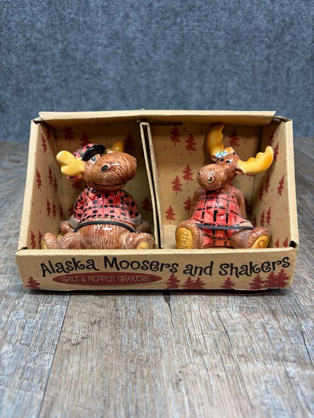 Vintage Alaska Jack's Alaska Moosers and Shakers Ceramic Salt & Pepper Shakers
